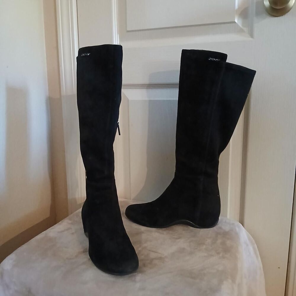 DKNY Black Suede Knee High Riding Boots 7.5 Classic Minimalist Timeless Preppy
